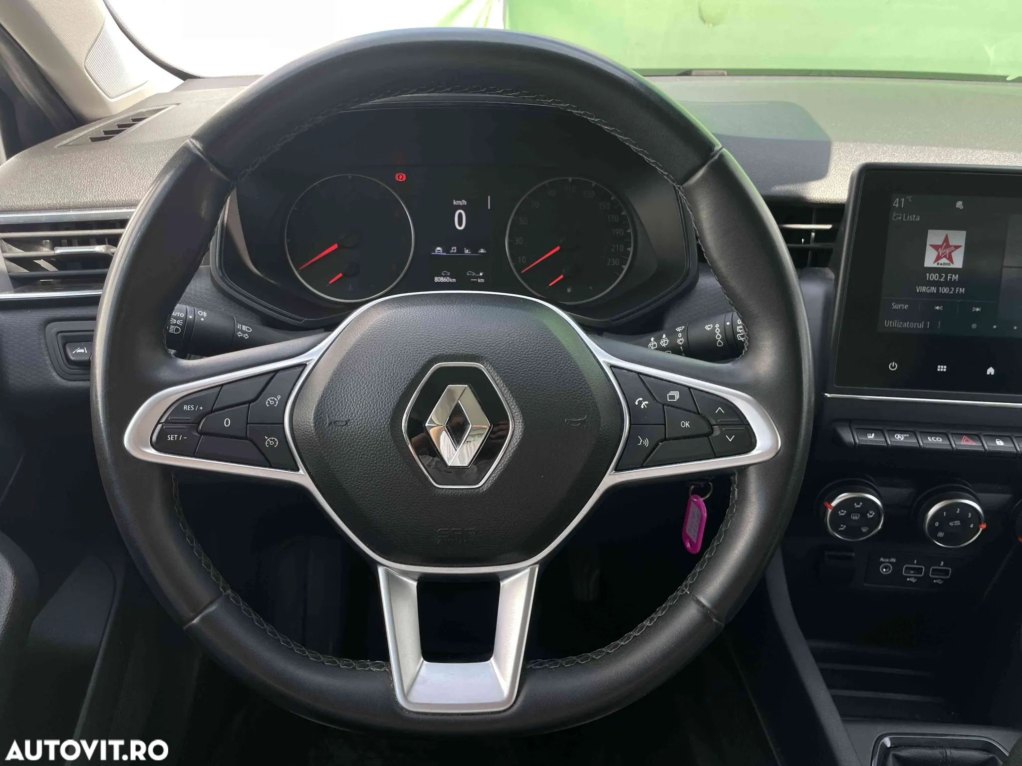Renault Clio - 9