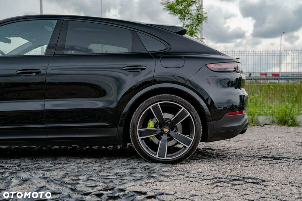 Porsche Cayenne - 12