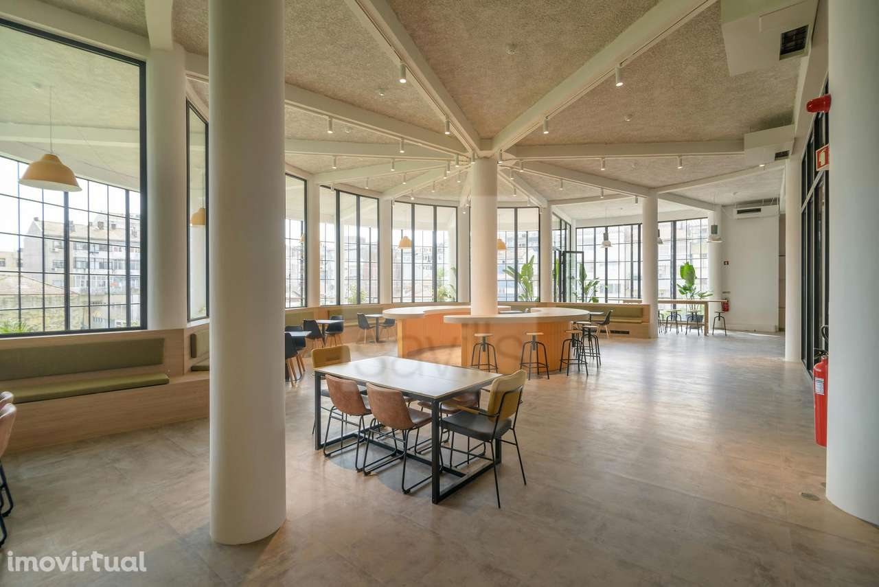 Latino Coelho 85 - Grande imagem: 5/14