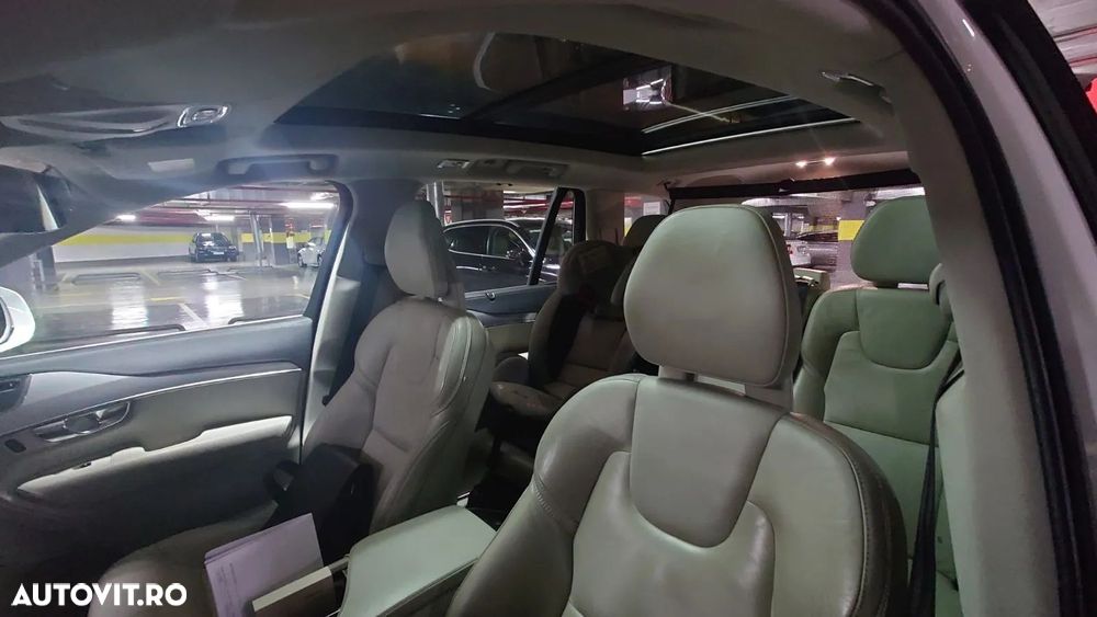 Volvo XC 90 D5 AWD Momentum - 11