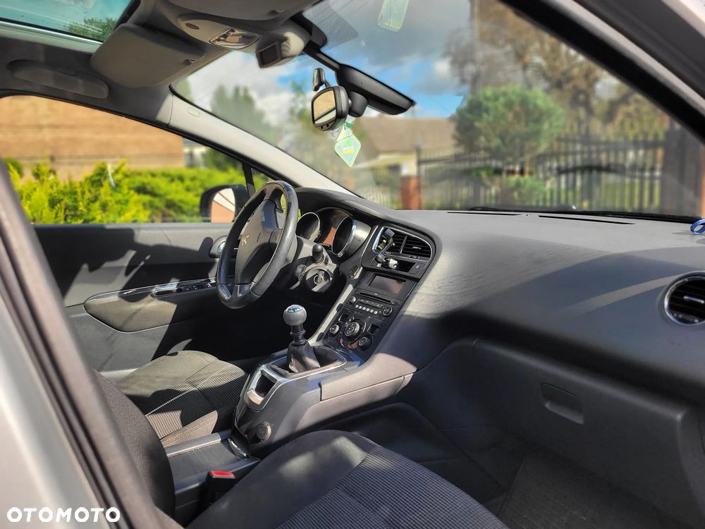 Peugeot 5008 1.6 HDi Premium - 9