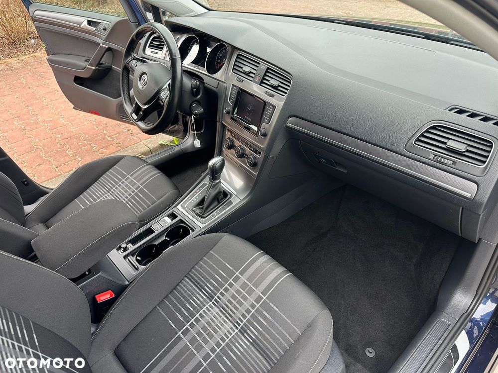 Volkswagen Golf 1.4 TSI BlueMotion Technology DSG Lounge - 10