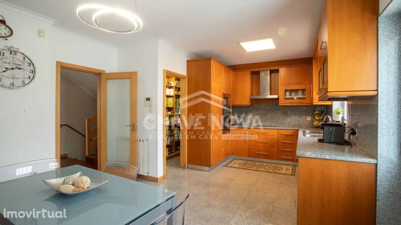 Moradia T4+1 com jardim | Gulpilhares / Miramar ESP/00257/CO - Grande imagem: 5/25