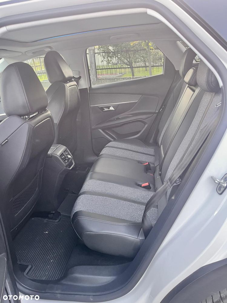 Peugeot 3008 1.2 PureTech GPF Allure S&S EAT8 - 12