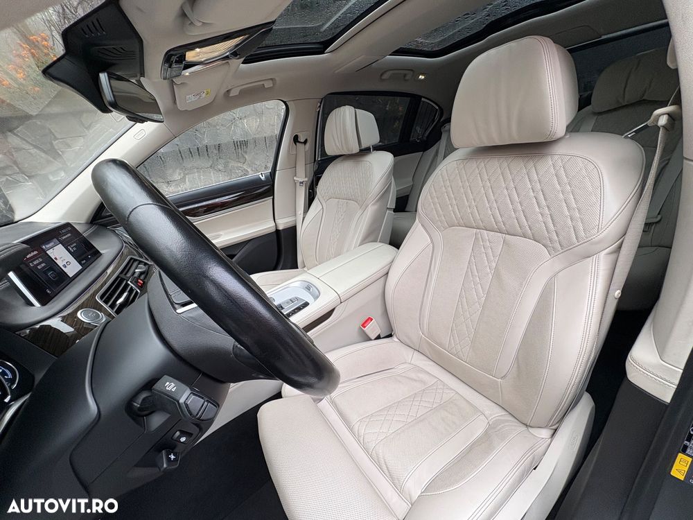 BMW Seria 7 740Le xDrive iPerformance - 14