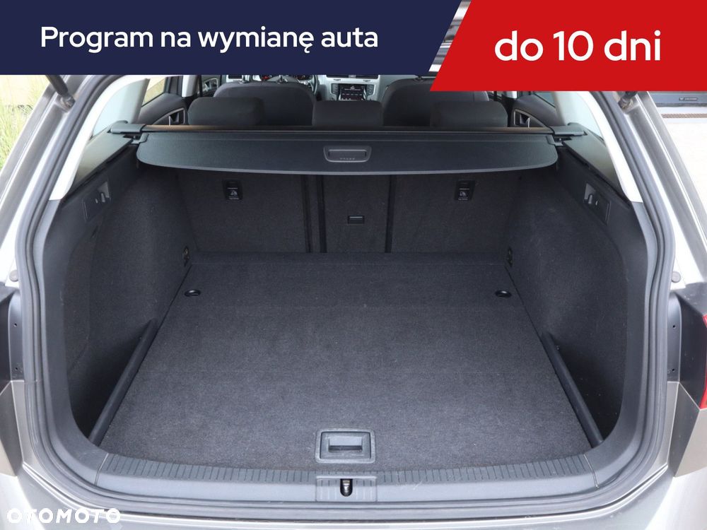 Volkswagen Golf Variant - 14