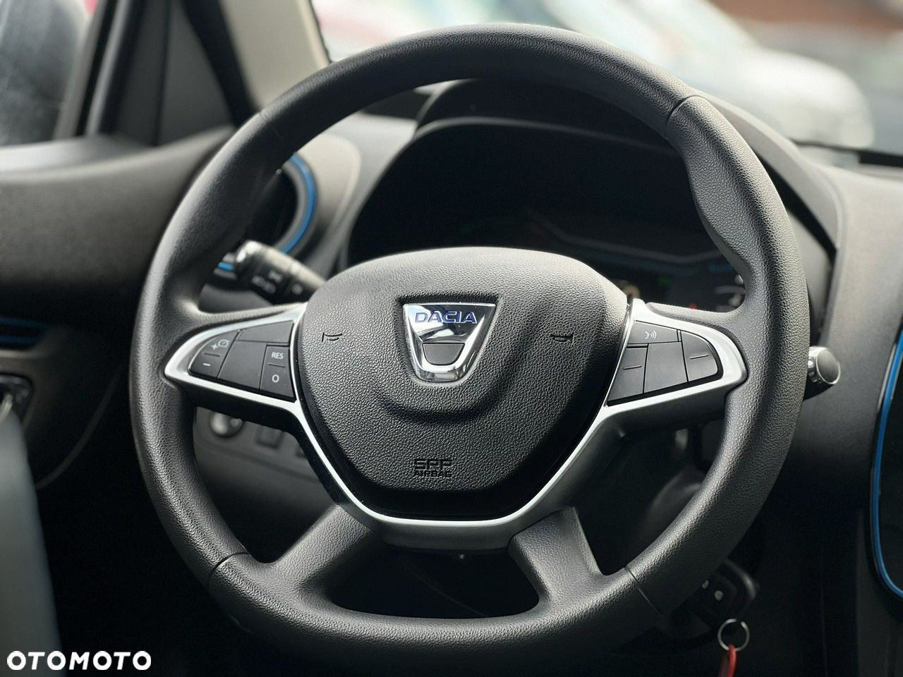 Dacia Spring 27.4kWh Business - 11