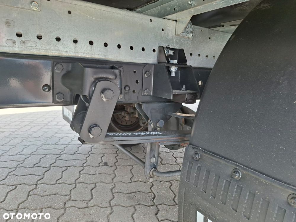Iveco 35C16 Automat Kontener z Winda 8ep Silnik 3L Bliźniaki Drzwi Boczne - 16