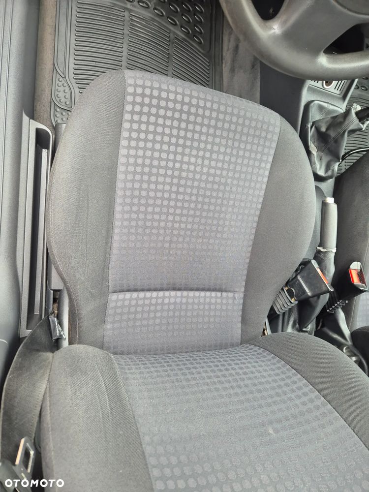 Opel Corsa - 15