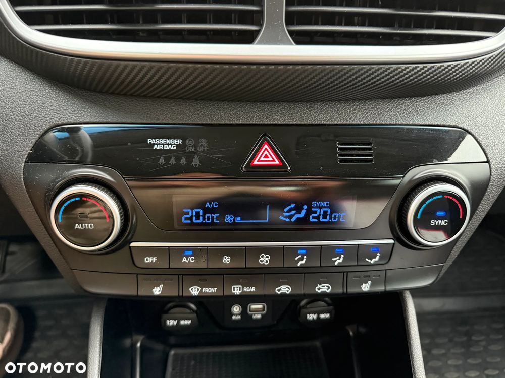 Hyundai Tucson blue 1.6 GDi 2WD Navi - 21