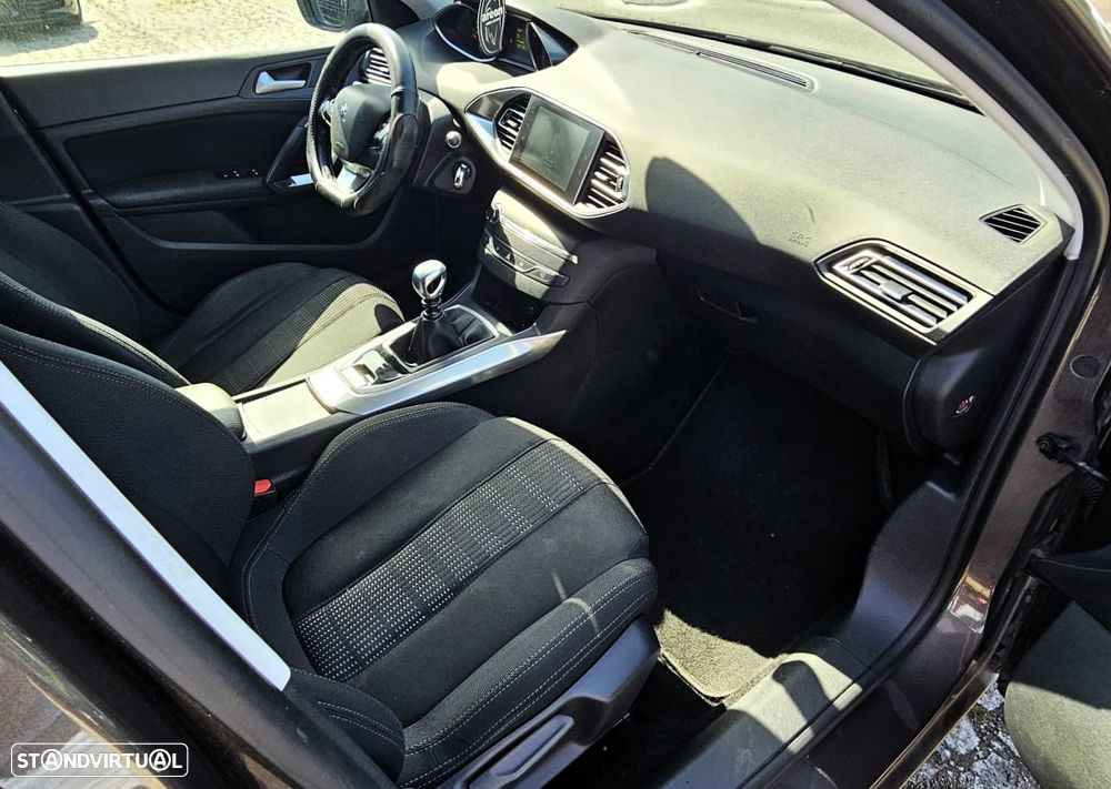 Peugeot 308 130 e-THP Stop & Start Allure - 5