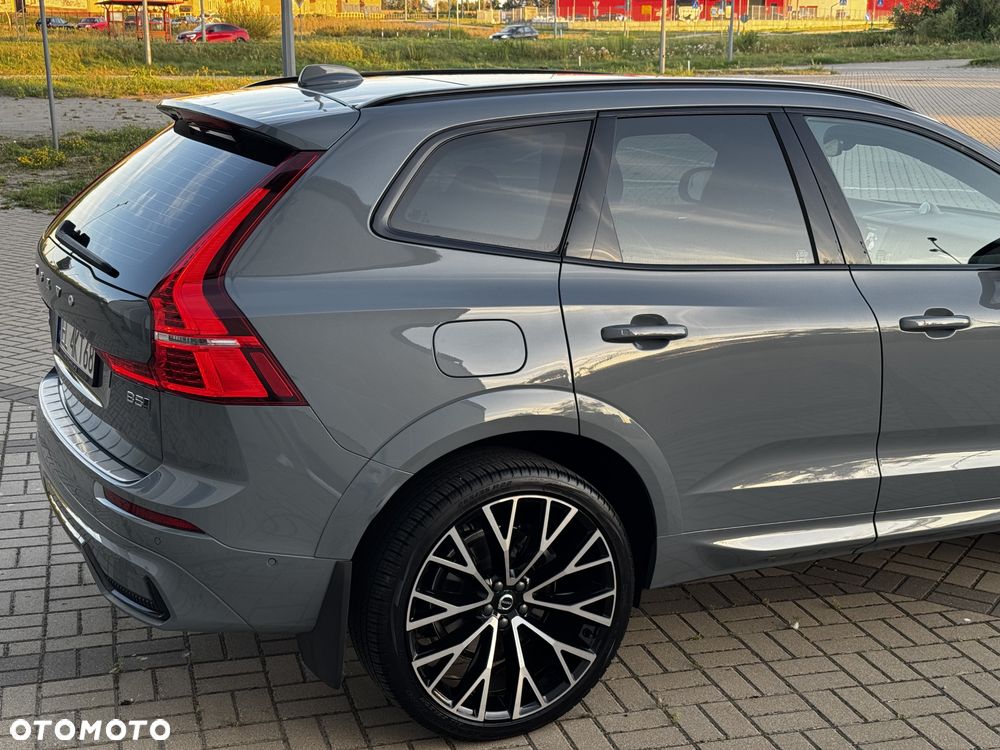 Volvo XC 60 T5 AWD R-Design - 5