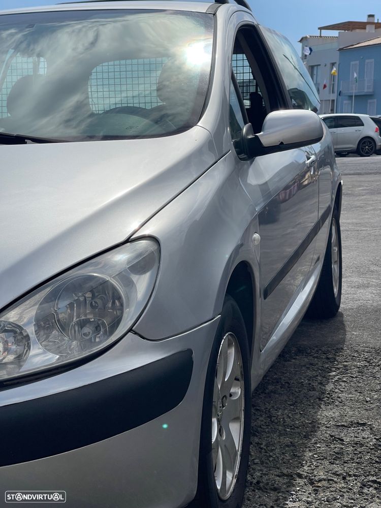 Peugeot 307 1.4 HDi XS - 2