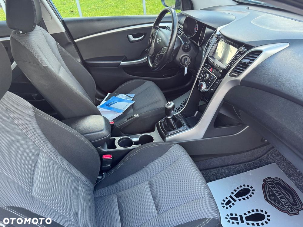 Hyundai i30 - 16
