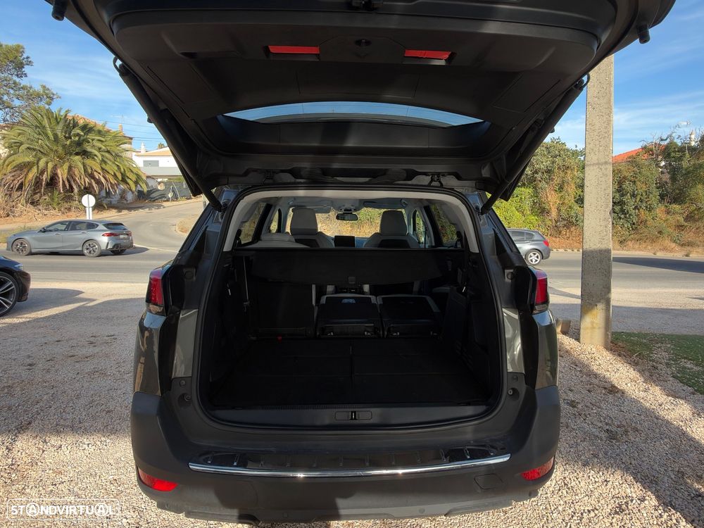 Peugeot 5008 - 13