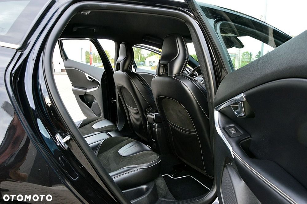 Volvo V40 D2 Drive-E R-Design Kinetic - 29