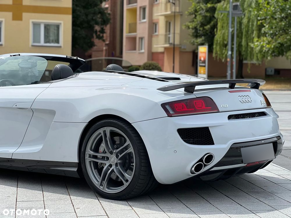 Audi R8 5.2 Quattro S tronic - 20