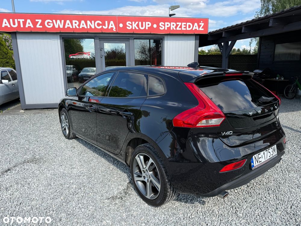 Volvo V40 D3 Momentum - 23