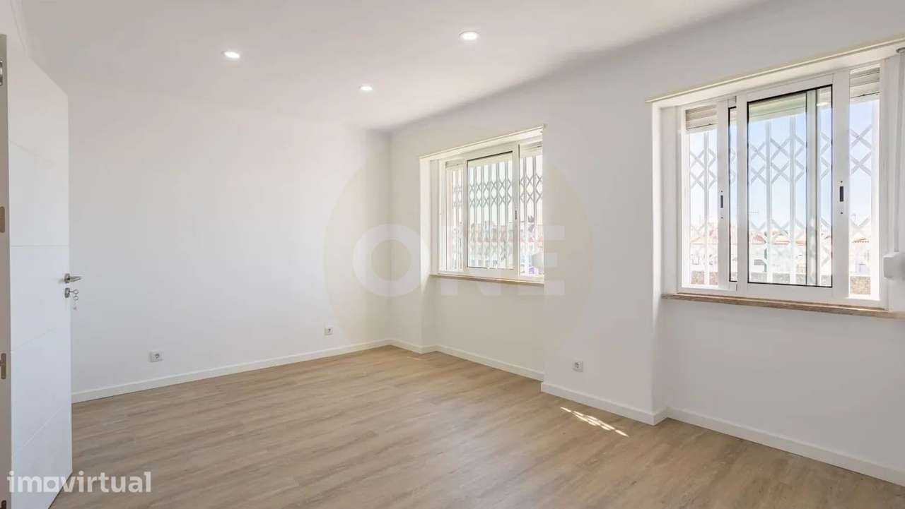 Apartamento T1 + 1 | Logradouro, anexo e arrumos | Queluz, Sintra - Grande imagem: 5/21