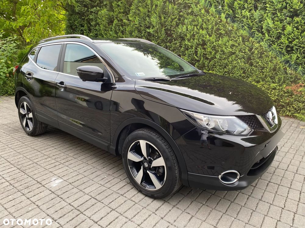 Nissan Qashqai 1.6 DIG-T N-Connecta - 1