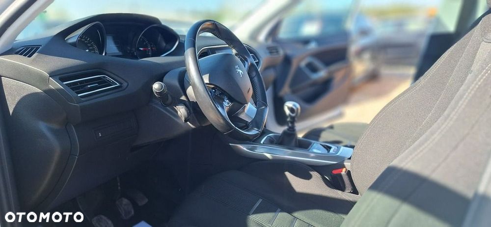 Peugeot 308 - 10