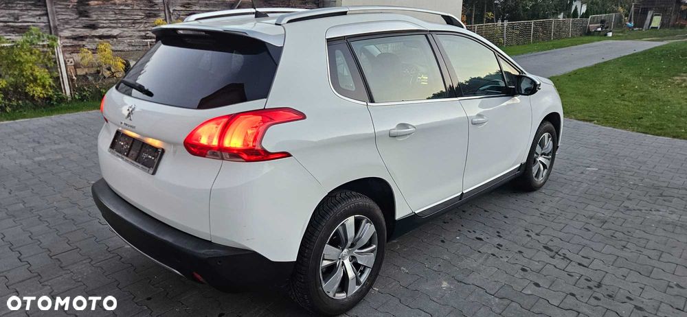 Peugeot 2008 - 6