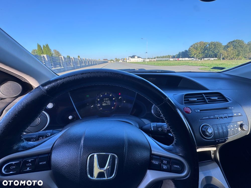 Honda Civic 1.8 Executive - 10