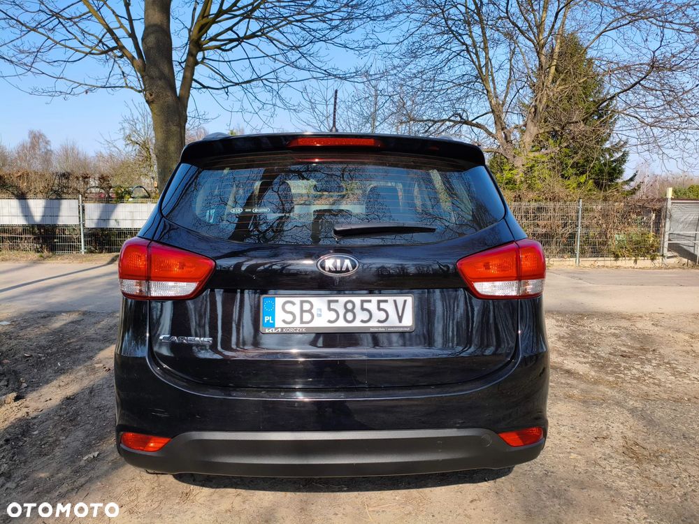 Kia Carens 1.6 GDI L - 11