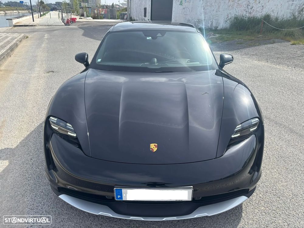 Porsche Taycan Cross Turismo 4 - 8