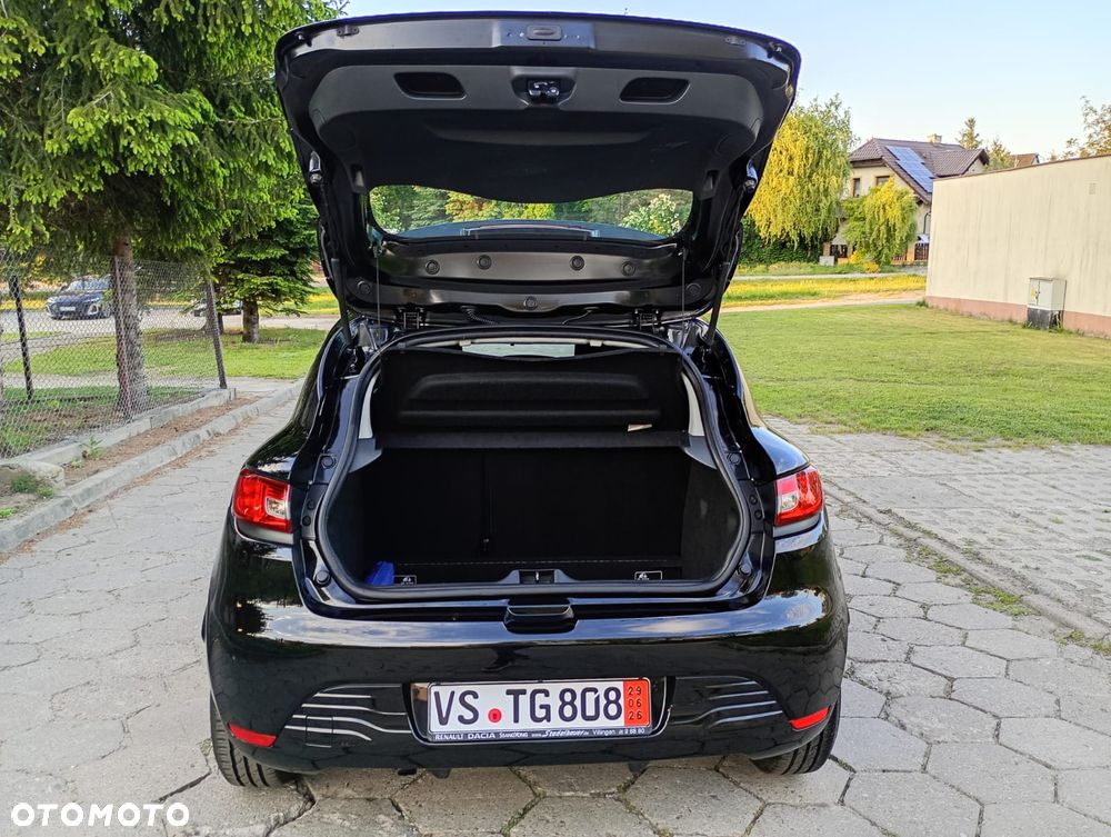Renault Clio - 24