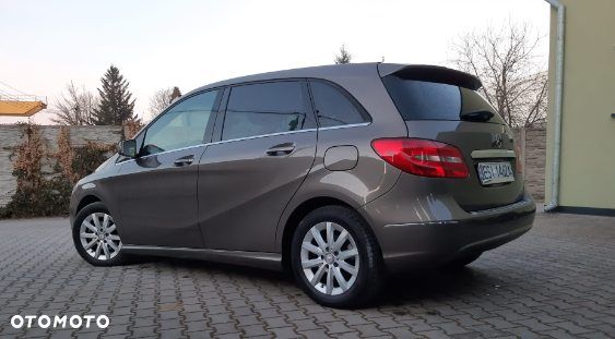 Mercedes-Benz Klasa B 180 - 4