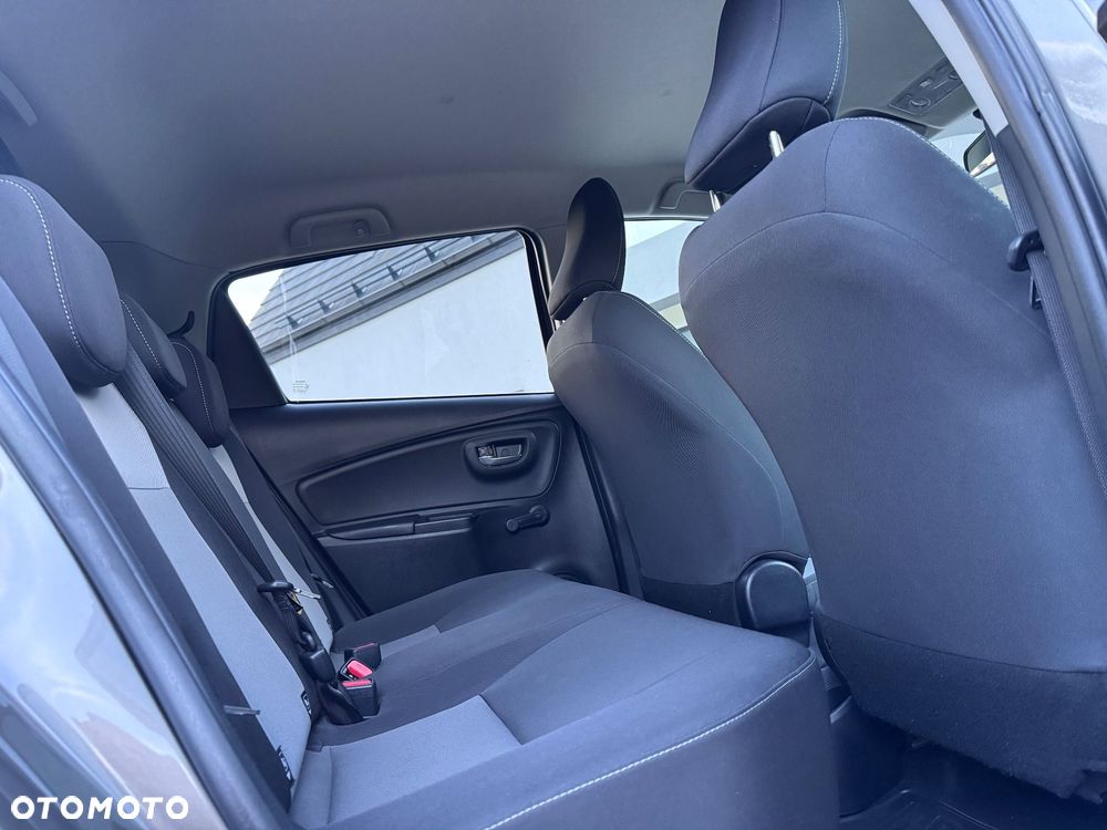 Toyota Yaris 1.5 Premium - 10