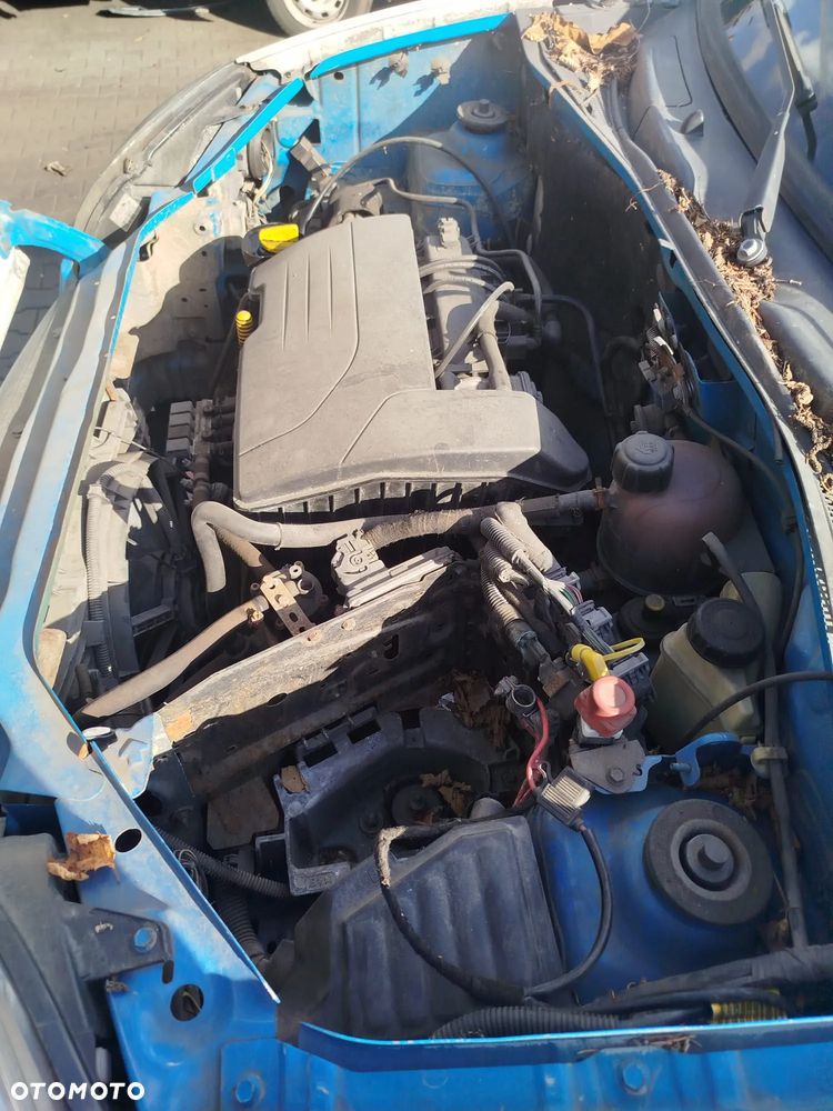 Renault Kamgoo na części. - 4