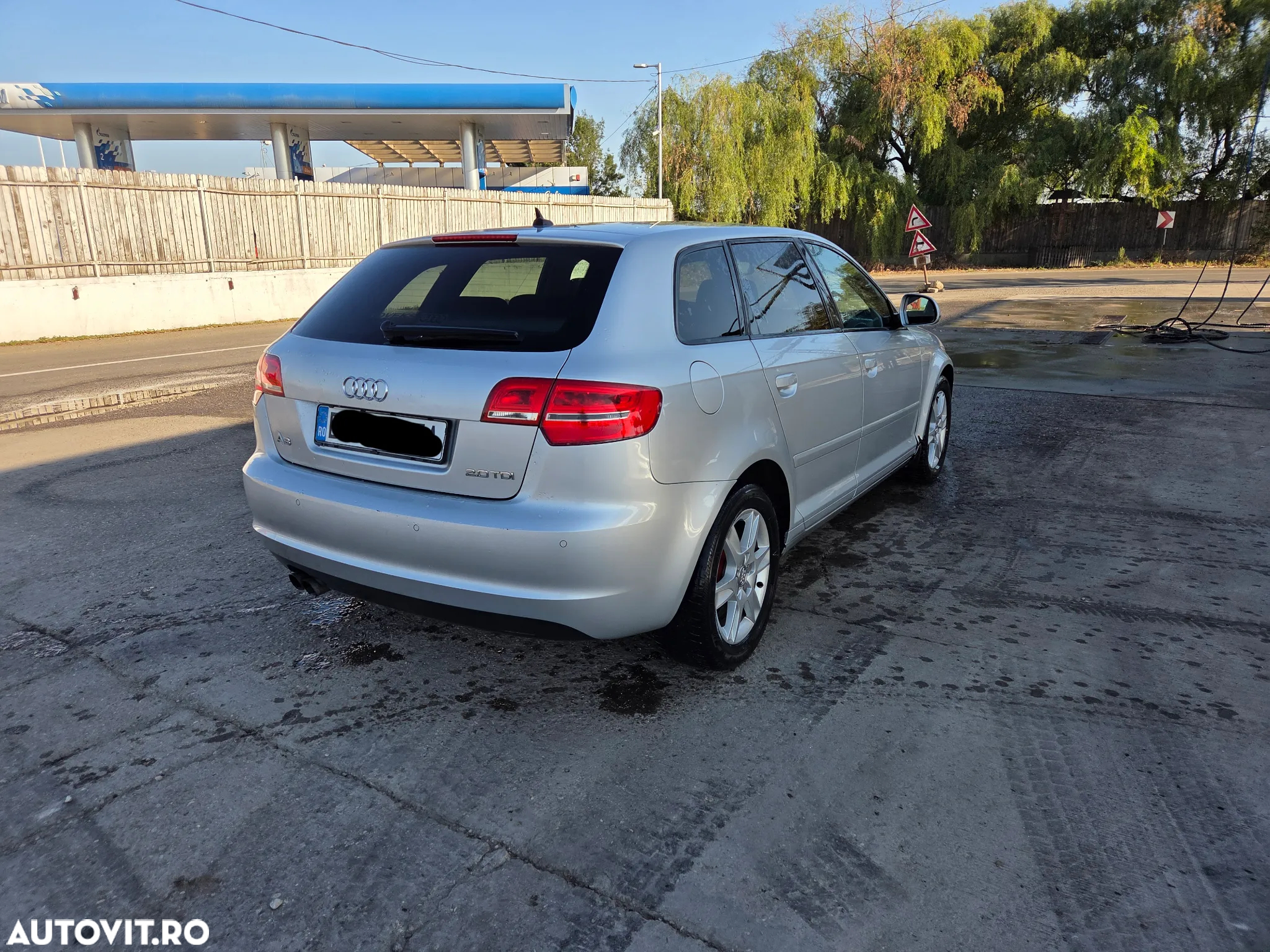 Audi A3 2.0 TDI Sportback DPF S line Sportpaket - 2