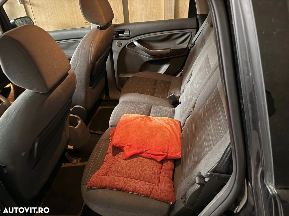 Ford C-Max - 4