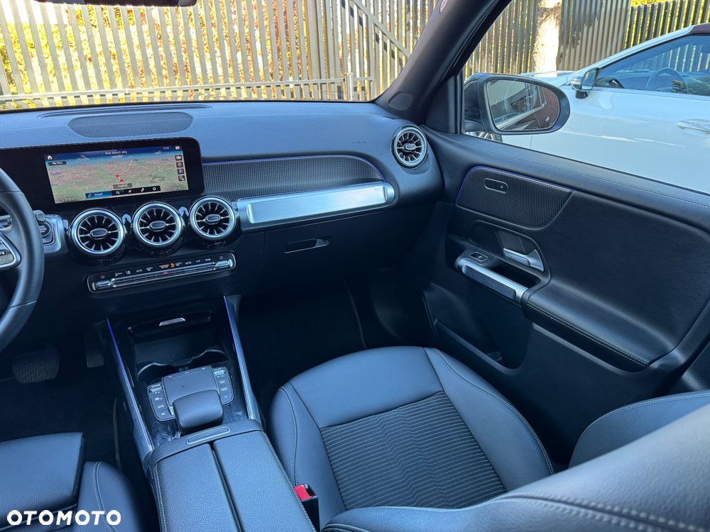 Mercedes-Benz GLB 250 4-Matic Progressive 8G-DCT - 20