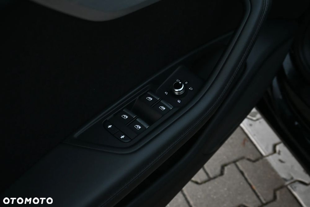 Audi A4 Avant - 33