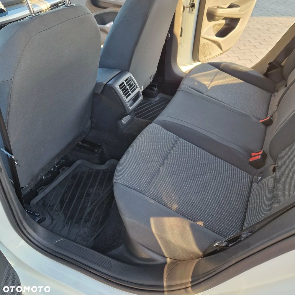 Volkswagen Golf 1.0 TSI - 13