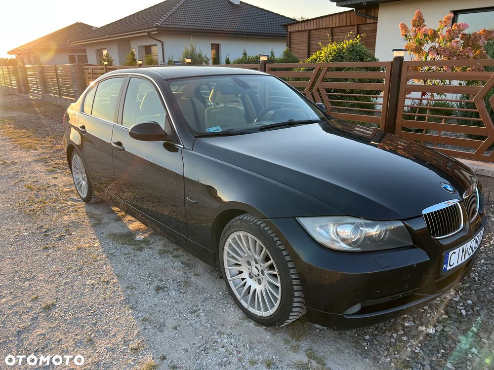 BMW Seria 3 325i - 2