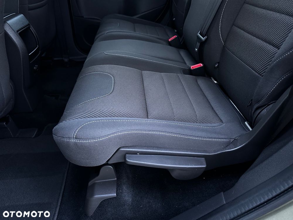 Ford Kuga - 31