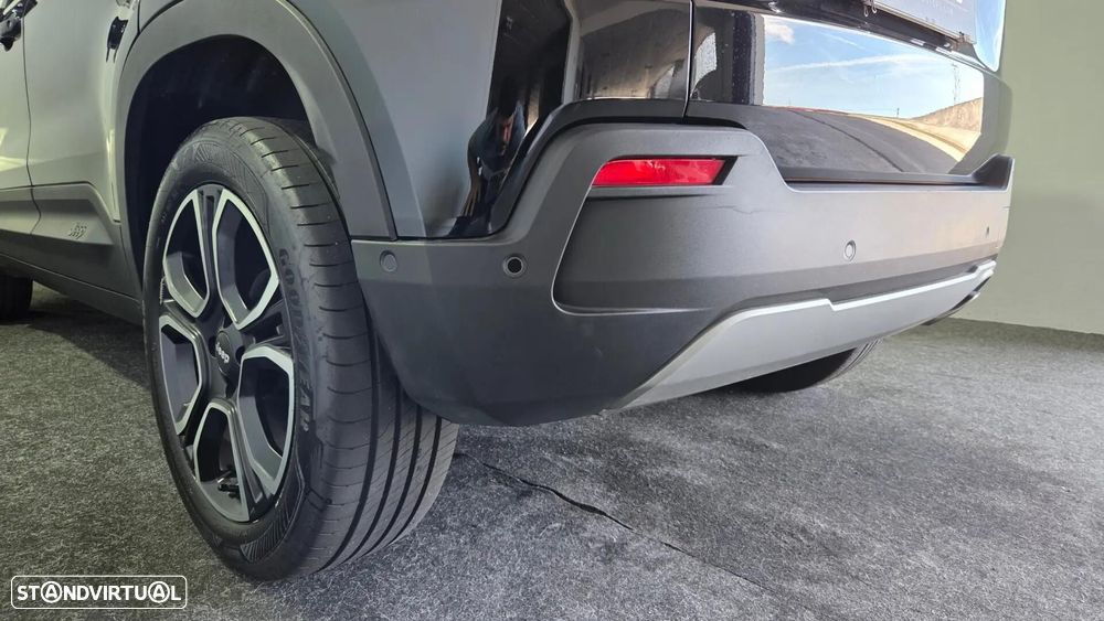 Jeep Avenger 1.2 e-Hybrid Summit DCT - 12
