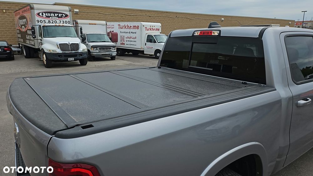 RAM 1500 Crew Cab Shortbed Laramie - 23