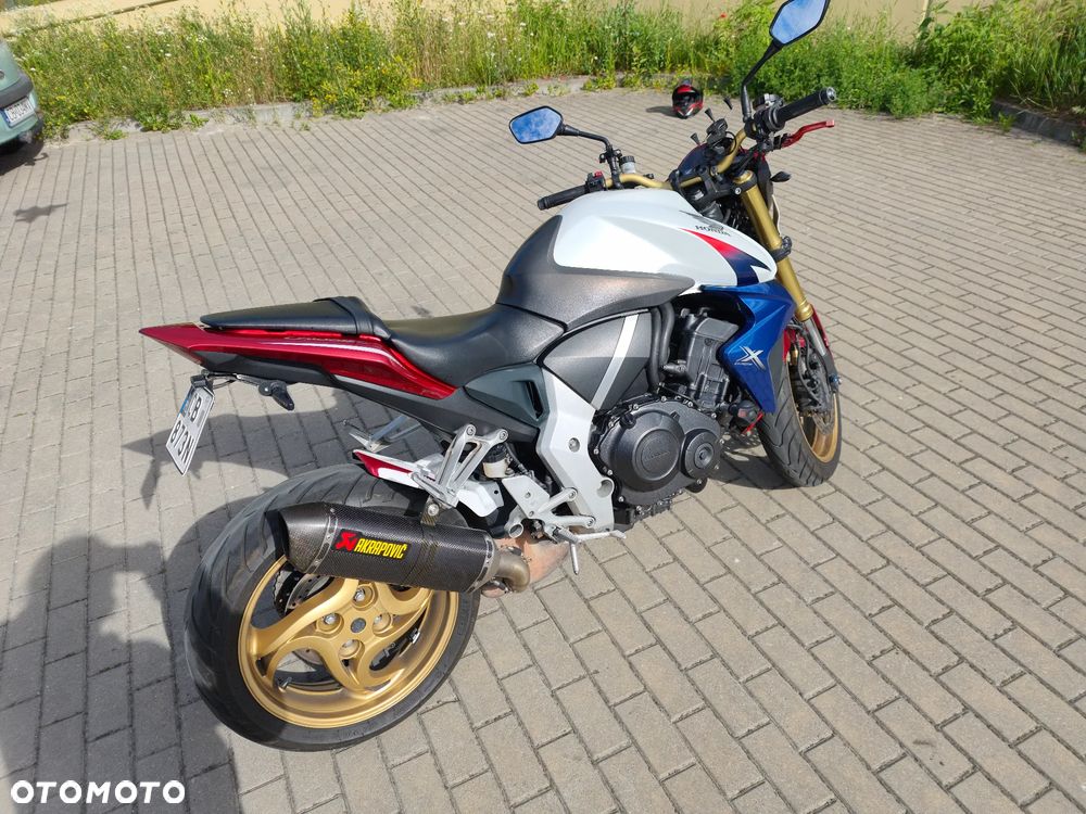 Honda CB - 1