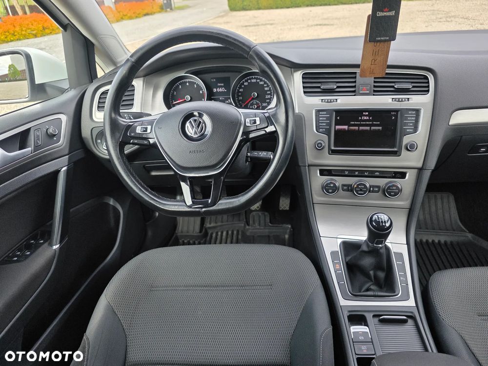 Volkswagen Golf 1.4 TSI BMT Comfortline - 8
