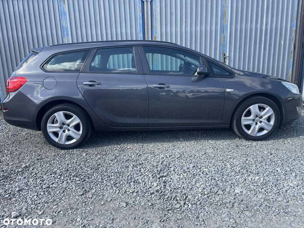Opel Astra 1.7 CDTI Cosmo - 2