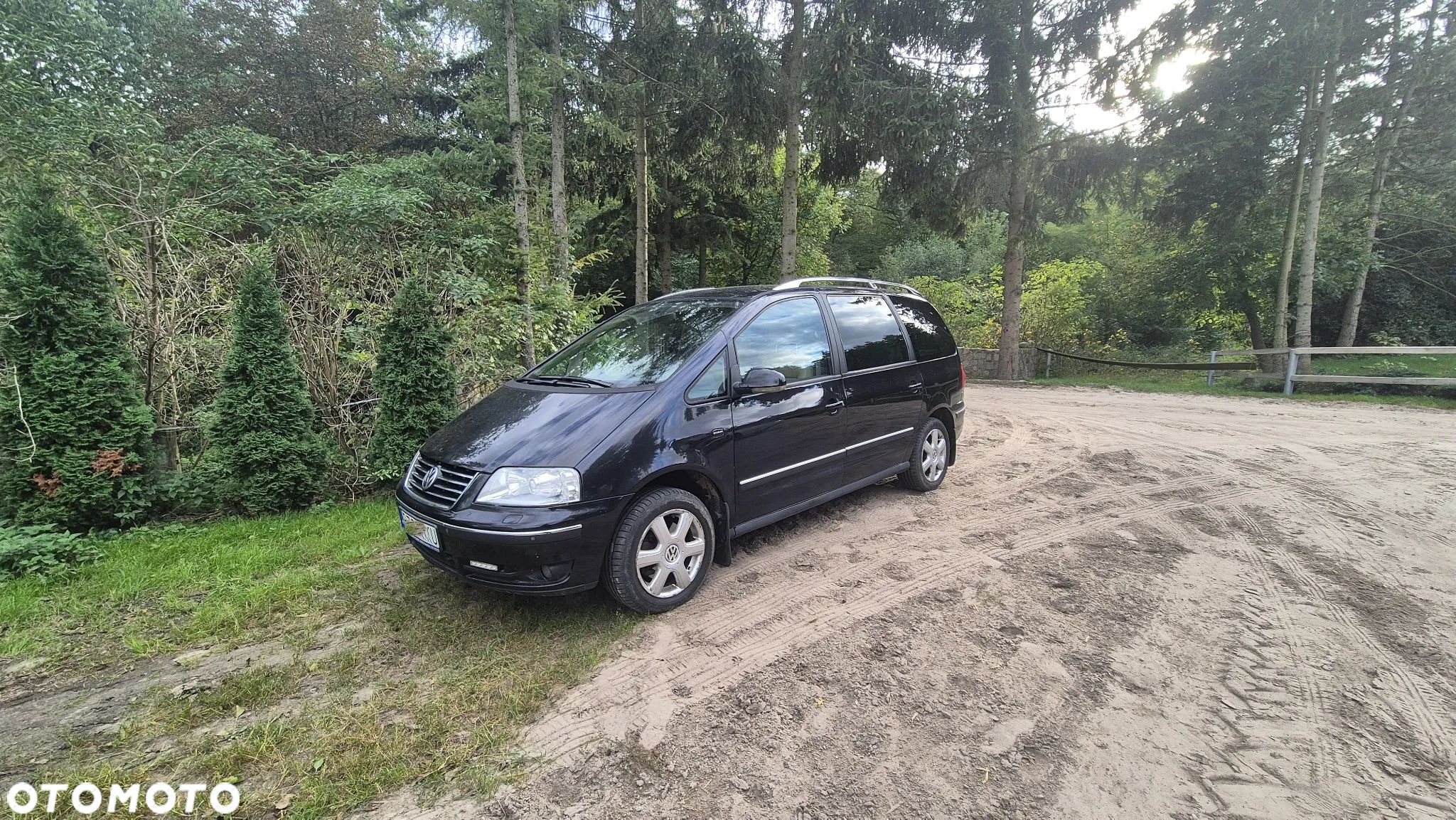 Volkswagen Sharan 1.9 TDI Highline - 1