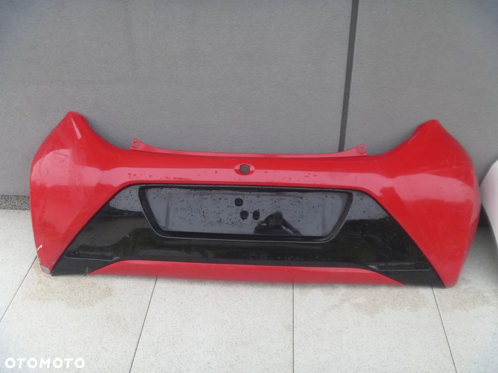TOYOTA AYGO II ZDERZAK TYLNY ŁADNY PDC LUB BEZ - 2