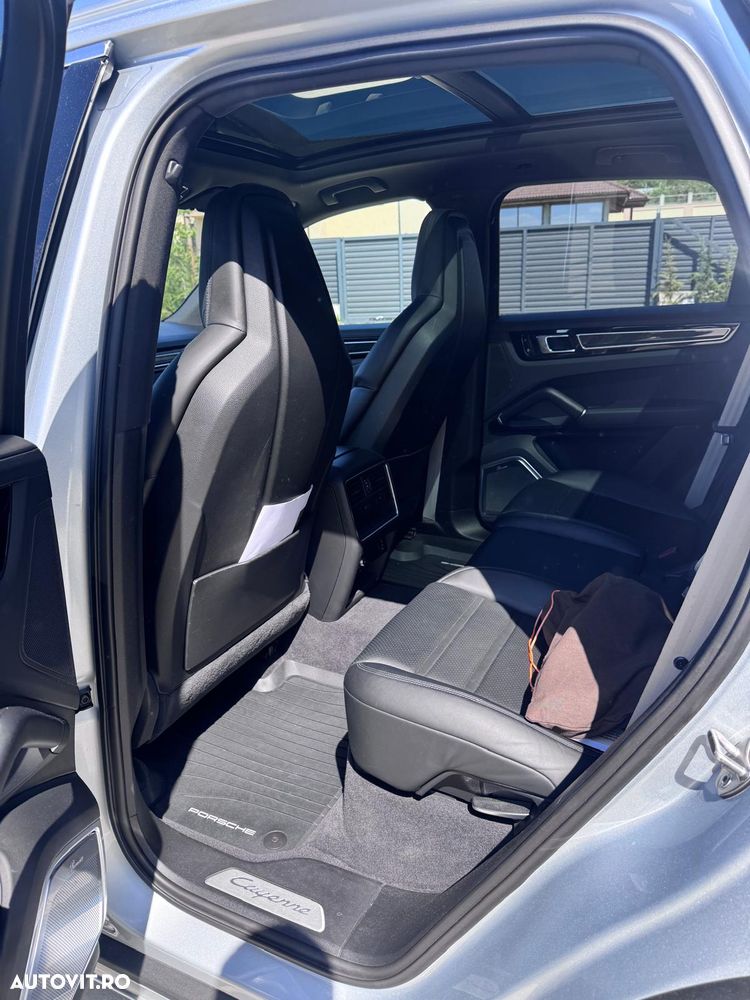 Porsche Cayenne Tiptronic S - 10