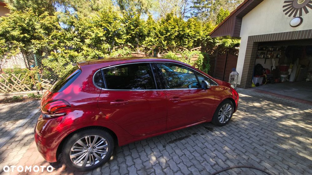 Peugeot 208 1.2 PureTech Allure - 9