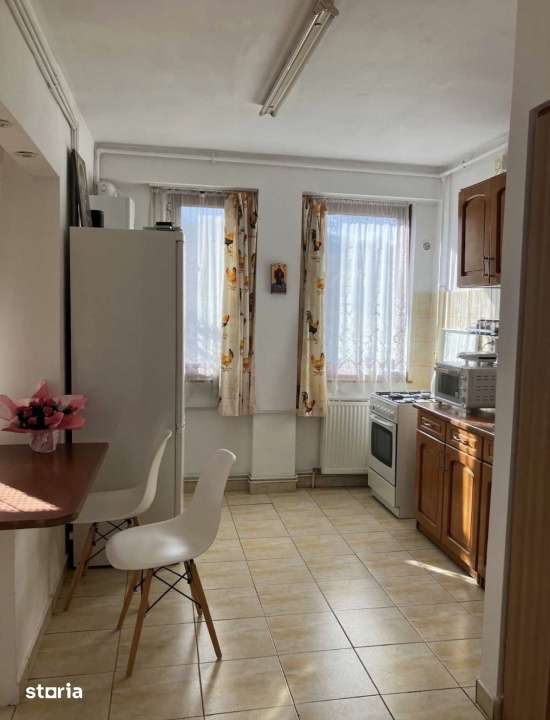 Apartament de 3 camere, 60 mp, zona ANL — fotografia 1